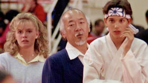 'Cobra Kai' mira a nostalgia e surfa na audiência ao rever o clássico infantil 'Karatê Kid'
