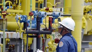 Retomada perde ritmo e atividade econômica cresce 0,59% em novembro, diz BC