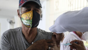 Recife começa a imunizar contra a Covid-19 idosos em Instituições de Longa Permanência