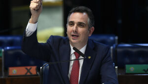 Acusado de rifar Temer, Pacheco busca sair da sombra de Alcolumbre