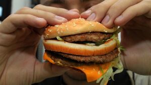Você sabe diferenciar fome e ansiedade?