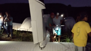 Avião pequeno faz pouso de emergência em Tamandaré