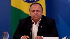 Pazuello faz reunião com embaixador da China para discutir crise das vacinas