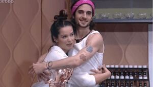 Flerte entre Fiuk e Juliette no BBB 21 ganha funk e viraliza