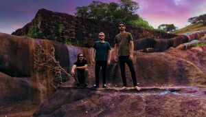 Banda Cosmo Grão lança novo disco