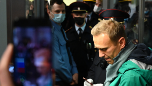 Tribunal russo ordena prisão de Navalny até 15 de fevereiro