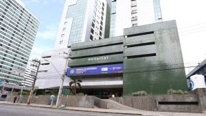 Conselho defende arquiteta vacinada contra Covid no Recife e é criticado em rede social