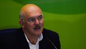 Mais da metade dos inscritos falta ao 1º dia do Enem em meio à pandemia