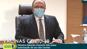 Pazuello diz que tem vacina em mãos e acusa Doria de marketing