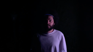 Semper Volt propõe uma viagem sideral com a estreia do clipe "Arrepiou"