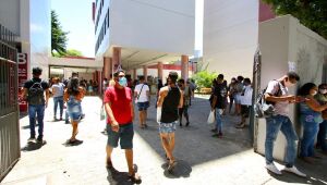 Candidatos com sintomas de Covid-19 podem pedir reaplicação do Enem