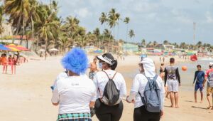 Prefeitura do Cabo restringe veículos de turismo e regula horário do comércio na praia