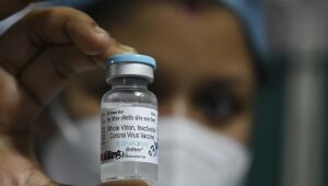 Anvisa envia técnicos à Índia para inspeção em fábrica da vacina Covaxin