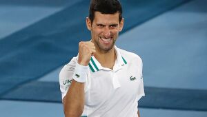 Djokovic vai jogar torneio de duplas em Paris