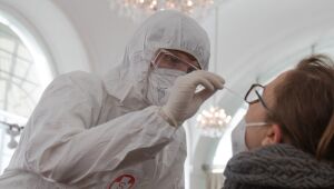 Brasil registra 2.616 óbitos por Covid-19 em 24h e total de mortes já ultrapassa 350 mil