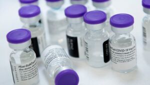 Ministério da Saúde anuncia que vai comprar vacinas da Pfizer e Janssen