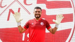 Mesmo sem jogar há mais de um ano, Alex Alves se vê pronto para estrear pelo Náutico