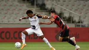 Sport perde para o Athletico e dá adeus ao sonho da Sul-Americana