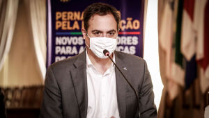 ‘Vamos seguir buscando alternativas’, afirma Paulo Câmara sobre compra de vacinas