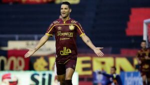 Mais um ano 'nevando' na Ilha do Retiro: Thiago Neves renova com o Leão até o final de 2021