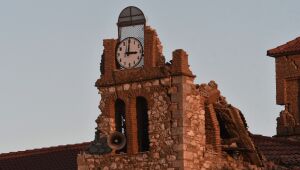 Novo terremoto provoca pânico na Grécia