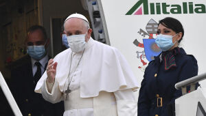 Apesar da violência e da covid, papa Francisco inicia viagem histórica ao Iraque