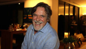 José de Abreu retorna ao Brasil para gravar novela da Globo