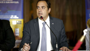 As opções do governador Paulo Câmara