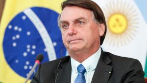 Bolsonaro adota 'Plano Vacina' para tentar estancar perda de popularidade