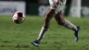 Médicos veem risco alto para jogadores pós-Covid