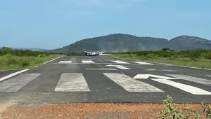 Avião que carregava vacinas contra a Covid-19 bate em jumentos ao pousar no interior da Bahia