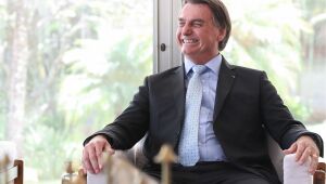Deputado diz ter nojo de almoço de Bolsonaro com 'gargalhadas festivas' em dia de recorde de mortes