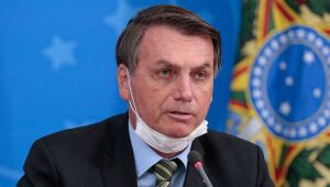 Auge da pandemia aprofunda cisão entre governadores e Bolsonaro