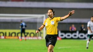 Edina Alves será primeira mulher a apitar Derby paulistano