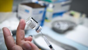 Grande estudo confirma eficácia da vacina contra Covid-19 da Pfizer
