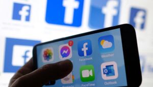 Facebook cria salas de áudio para rivalizar com Clubhouse