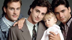 John Stamos fala sobre ausência das gêmeas Olsen em 'Fuller House'