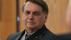 Telefonema provoca bate-boca e amplia desgaste de Bolsonaro em Poderes