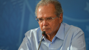 Em meio à pandemia de Covid-19, vetos ao Orçamento cortam recursos para saúde, educação e obras