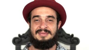 Gilú Amaral celebra carreira com show gravado no Teatro do Parque