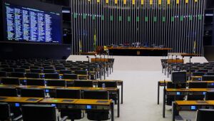 Câmara aprova projeto que eleva pena para maus-tratos de crianças e idosos