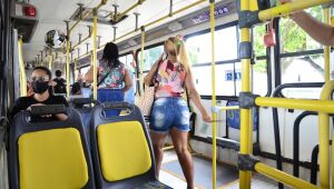 Veja as 29 linhas de ônibus da RMR que terão reforço para o Réveillon