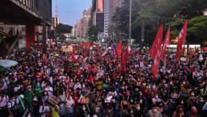 Ato da esquerda em SP no 7 de Setembro tem estratégia anti black blocs e imbróglio sobre vandalismo