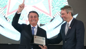 Bolsonaro nomeia ex-diretor da PF para cargo na embaixada do Brasil em Washington