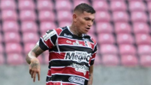 Breno Calixto destaca motivos para assinar pelo Santa Cruz e elogia o treinador Bolívar