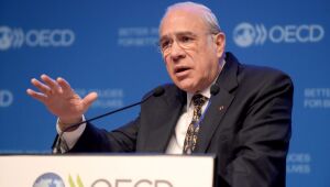 Secretário-geral da OCDE diz que Brasil já é parte da família e que não vê ameaças à democracia