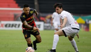 Neílton e Everaldo voltam aos treinos no Sport
