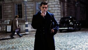 'Fleming: The Man Who Would Be Bond': série sobre o criador de 007 estreia no Brasil