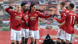 Manchester United recebe Leicester em jogo que pode dar o título ao City