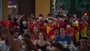 Espanha libera uso de máscara ao ar livre a partir de 26 de junho
